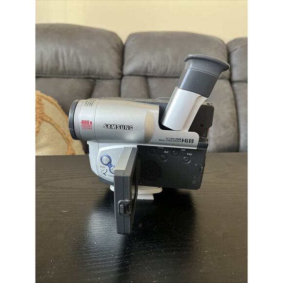 Samsung SCL906 Hi8 NTSC Video Camera Camcorder - NO CHARGER OR BATTERY - Picture 2 of 8
